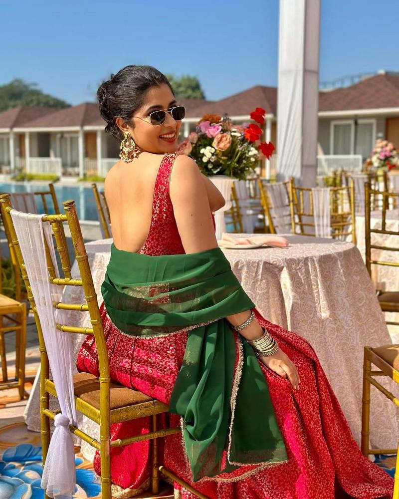 nikita-sharma-cute-photos